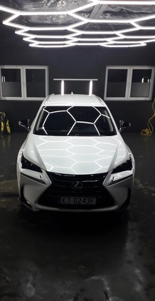 Lexus NX cena 116900 przebieg: 172000, rok produkcji 2016 z Tarnów małe 154